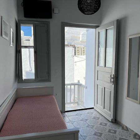 Traditional Myconian Studio In The Heart Of Chora Mykonos Town Bagian luar foto